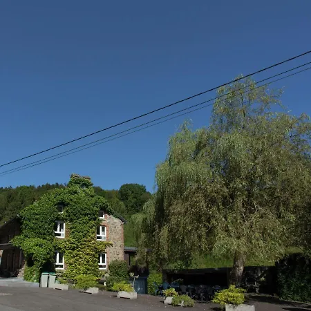 Holiday home Spacious House In Borgoumont With Jacuzzi And Large Garden Stoumont