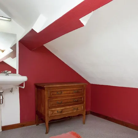 Spacious House In Borgoumont With Jacuzzi And Large Garden